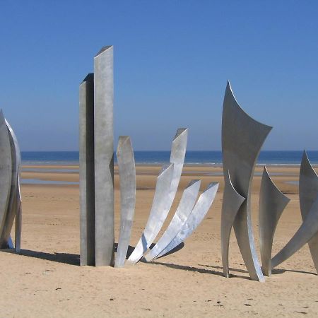 קולוויל-סור-מר Studio Vargas Avec Jardin - Omaha Beach מראה חיצוני תמונה